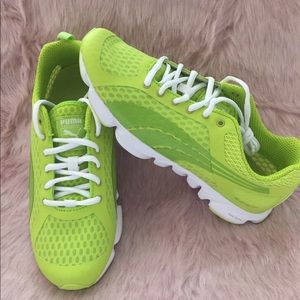 Women’s Puma Formlite XT Ultra 8.5
